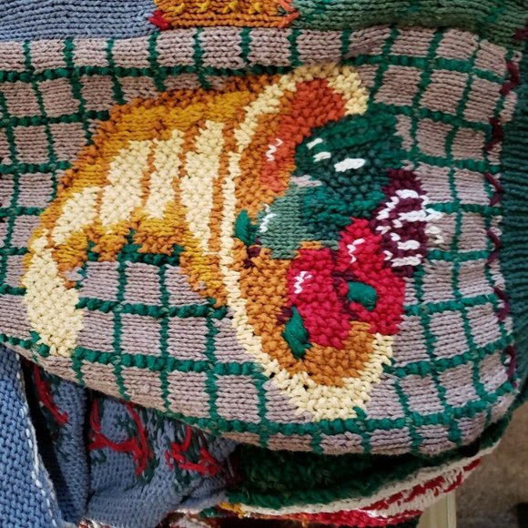 NORTHERN ISLES Small HANDKNIT THANKSGIVING Harvest - Picture 4 of 12